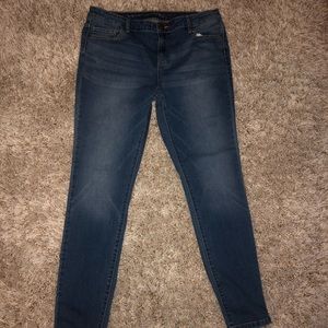 Vera Wang jeans